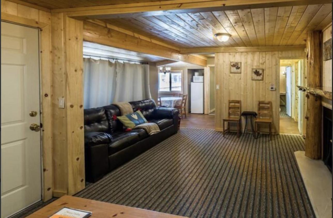Sleepy Hollow Cabins & Hotel Crestline Eksteriør billede