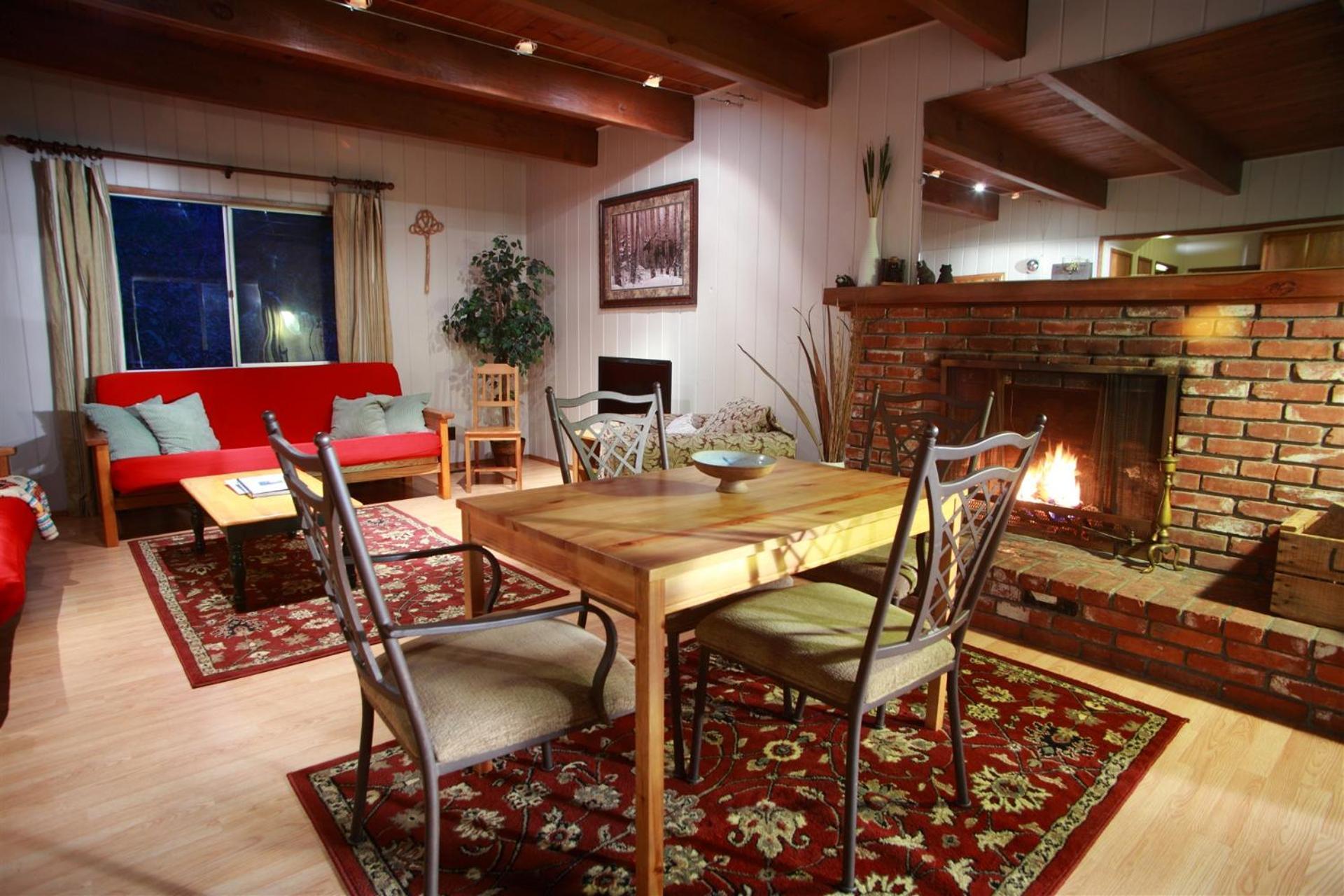 Sleepy Hollow Cabins & Hotel Crestline Eksteriør billede